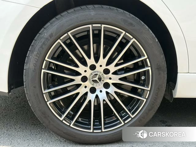 Mercedes-Benz Class C id 4217374 из Китая 13