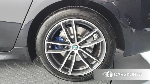 BMW 5 Series (G30) id 4624239 из Кореи 13