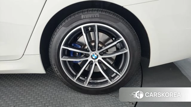 BMW 5 Series (G30) id 4443643 из Кореи 13