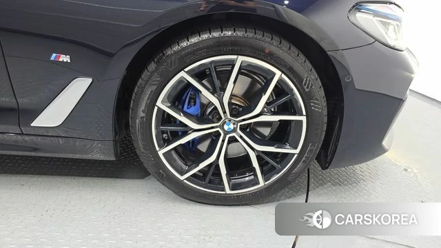 BMW 5 Series (G30) id 4665694 из Кореи 13
