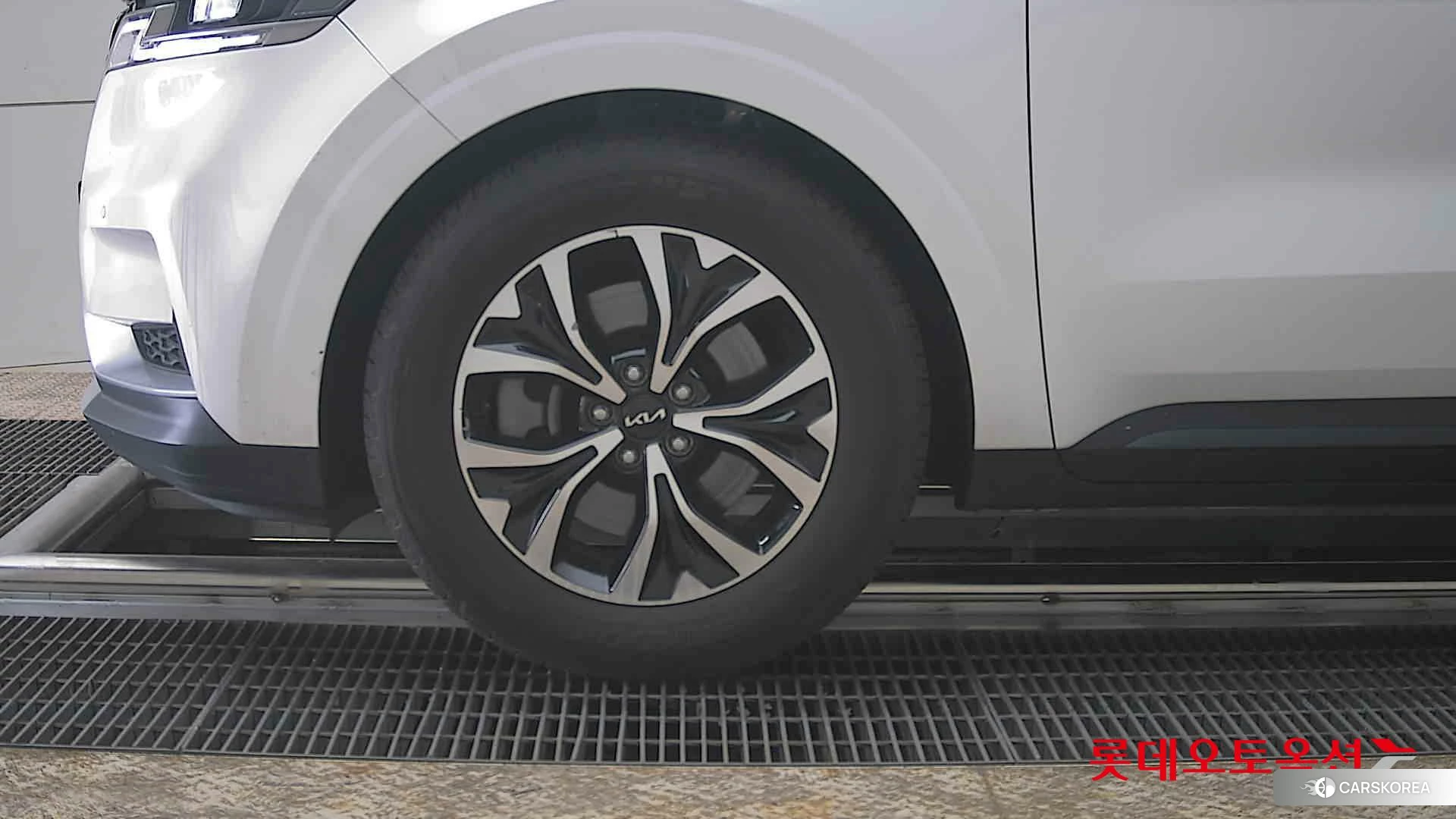 Kia Carnival id 3869448 из Кореи 13