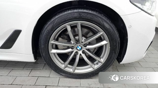 BMW 5 Series (G30) id 4722655 из Кореи 13