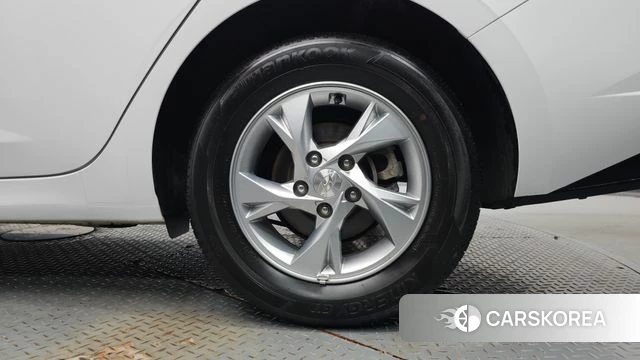 Hyundai Avante (CN7) id 4657709 из Кореи 13