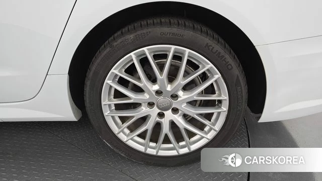 Audi New A6 id 4760337 из Кореи 13