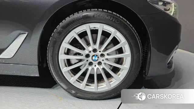BMW 5 Series (G30) id 4397296 из Кореи 13