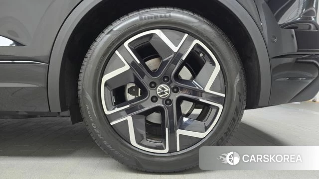 Volkswagen Touareg 3rd generation id 4462185 из Кореи 13