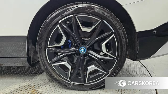 BMW iX id 4527773 из Кореи 13