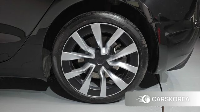 Tesla Model 3 id 4792090 из Кореи 13
