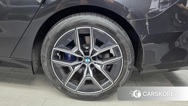 BMW 5 Series (G60) id 4590168 из Кореи 13