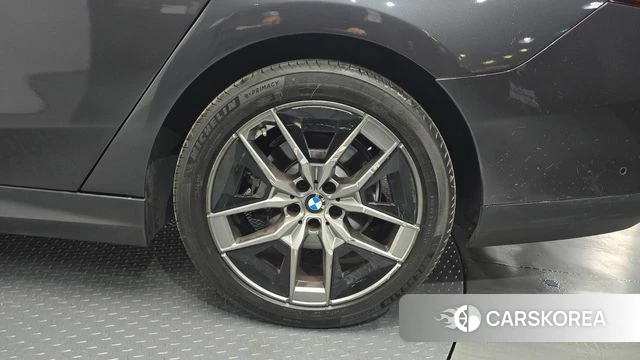 BMW 5 Series (G60) id 4456083 из Кореи 13