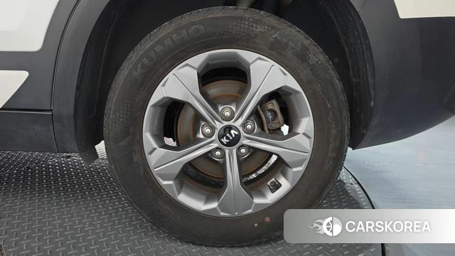 Kia Seltos id 4764341 из Кореи 13