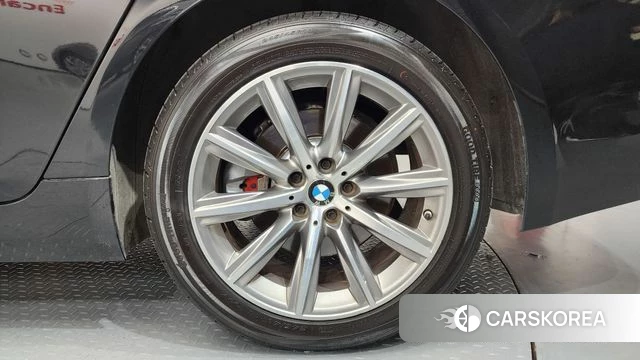 BMW 5 Series (G30) id 4525541 из Кореи 13