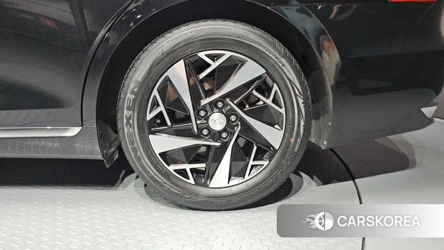 Hyundai The New Grandeur IG Hybrid id 4444217 из Кореи 13