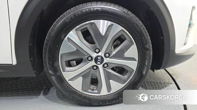 Kia Niro EV id 4594945 из Кореи 13
