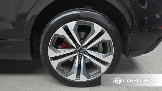 Audi Q8 (4M) id 4222992 из Кореи 13