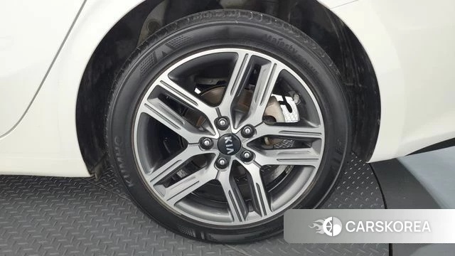 Kia Come New K3 id 4403605 из Кореи 13