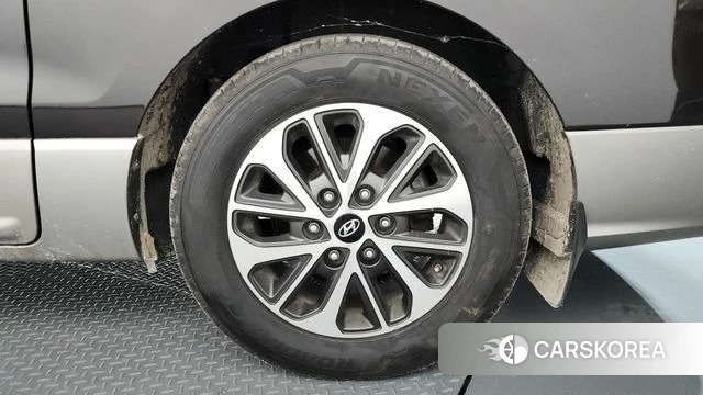 Hyundai The New Grand Starex id 4417309 из Кореи 13