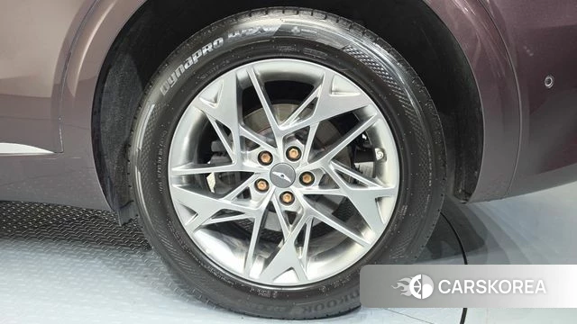 Genesis GV70 id 4303978 из Кореи 13