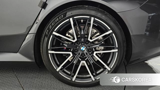 BMW M5 (G90) id 4374928 из Кореи 13