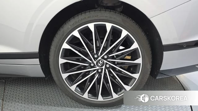 Hyundai Grandeur (GN7) id 4222953 из Кореи 13