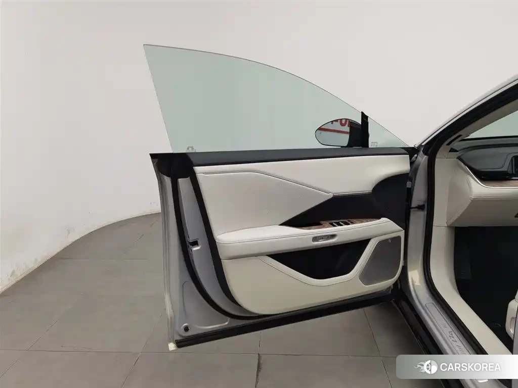 Toyota Platinum Wisdom 7 id 4565148 из Китая 13