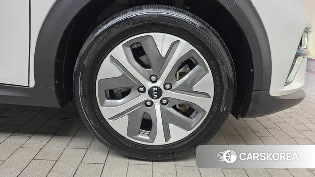 Kia Niro EV id 4310665 из Кореи 13