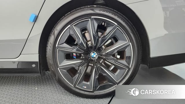 BMW 7 Series (G70) id 4700607 из Кореи 13
