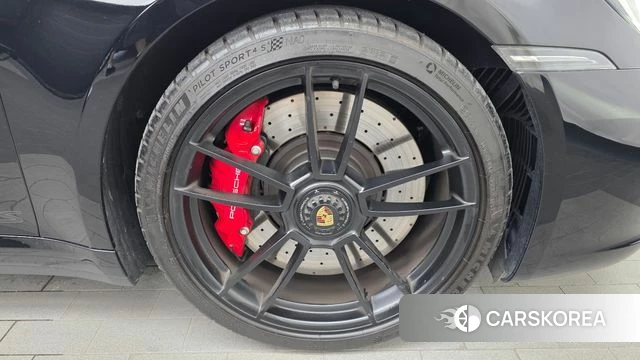 Porsche 911(992) id 4623699 из Кореи 13