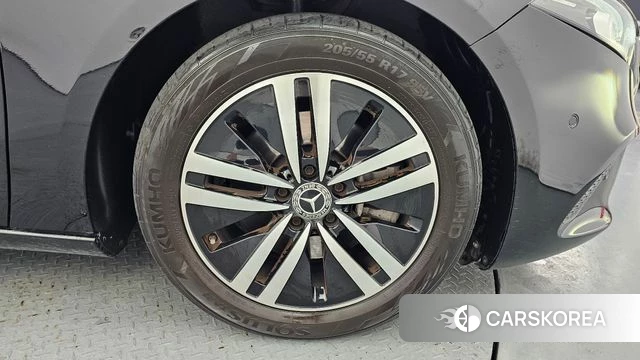 Mercedes-Benz A-Class W177 id 4651415 из Кореи 13