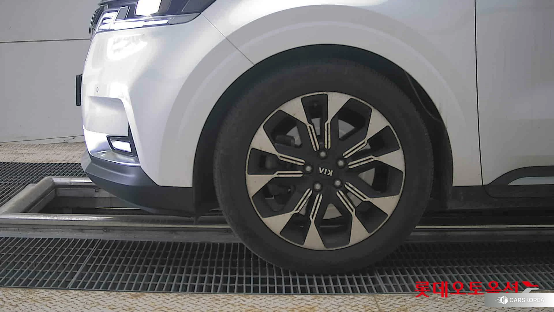 Kia Carnival Limousine id 4289576 из Кореи 13