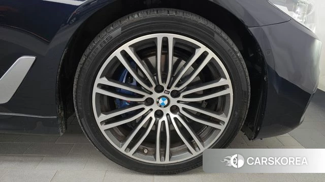 BMW 5 Series (G30) id 4652418 из Кореи 13