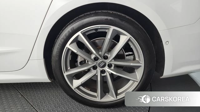 Audi A7 (4K) id 4324995 из Кореи 13
