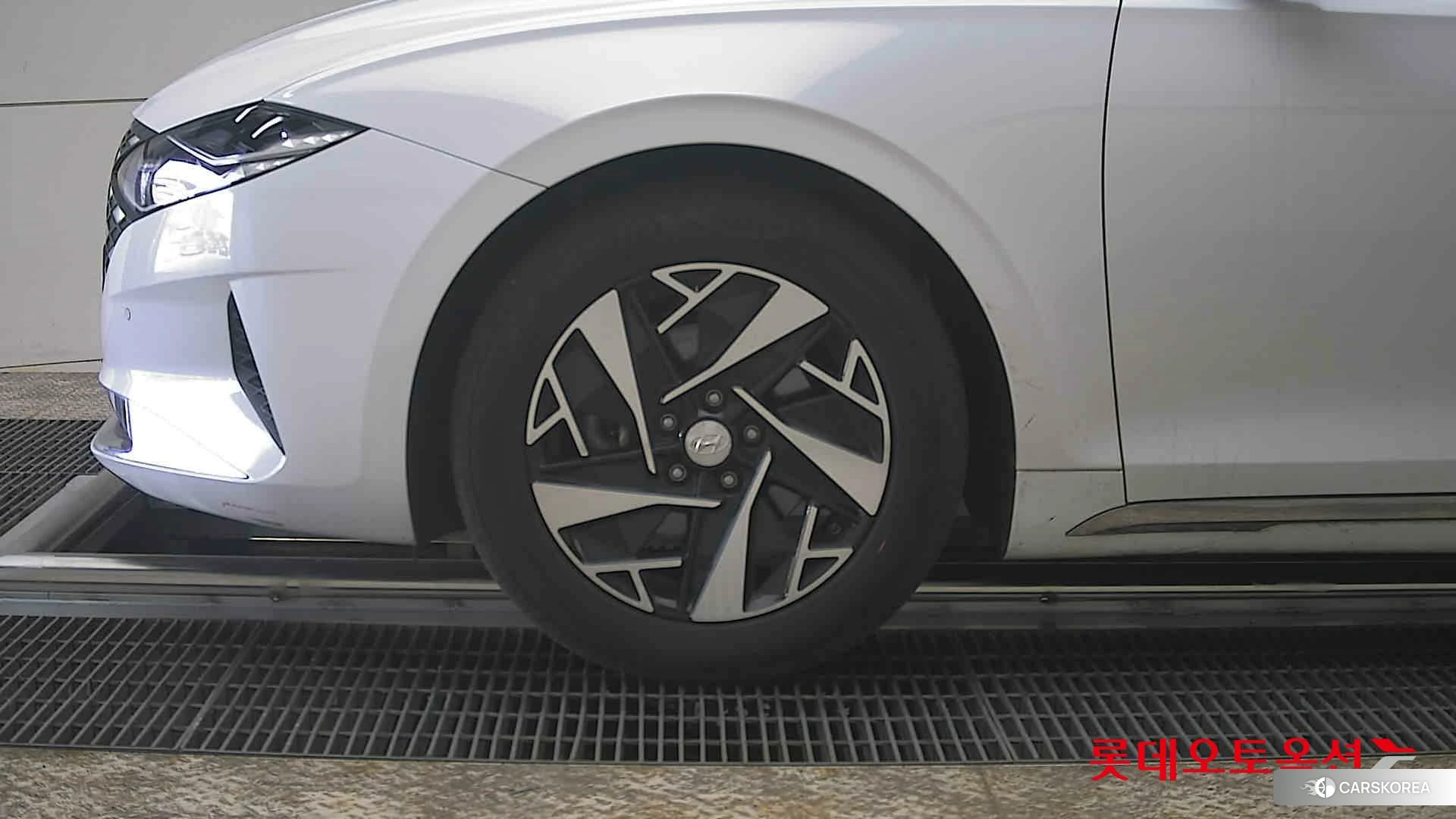 Hyundai Grandeur Hybrid id 3882009 из Кореи 13