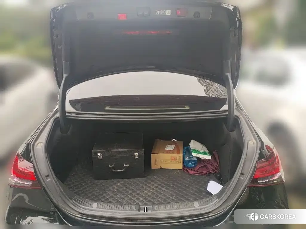 Mercedes-Benz E-Class id 4622383 из Китая 13