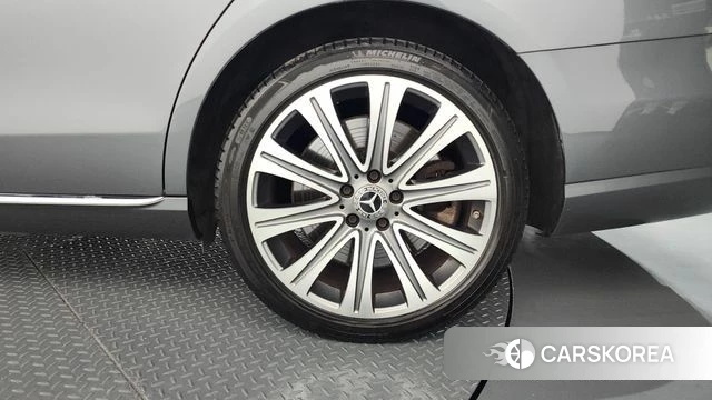 Mercedes-Benz E-Class W213 id 4632143 из Кореи 13