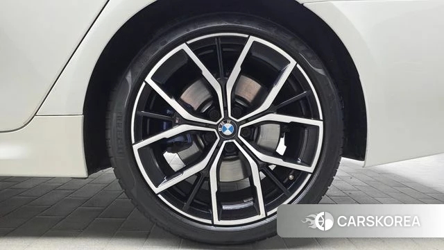 BMW 5 Series (G30) id 4744770 из Кореи 13