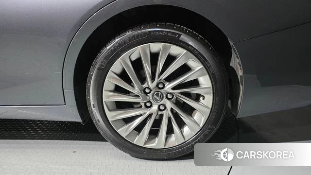 Lexus ES300h 7th generation id 4898333 из Кореи 13