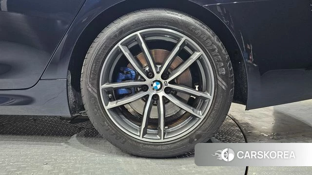 BMW 5 Series (G30) id 4604073 из Кореи 13