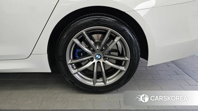 BMW 5 Series (G30) id 4536833 из Кореи 13