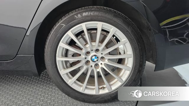 BMW 5 Series (G30) id 4873191 из Кореи 13