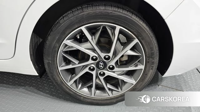 Hyundai The New Avante AD id 4447115 из Кореи 13