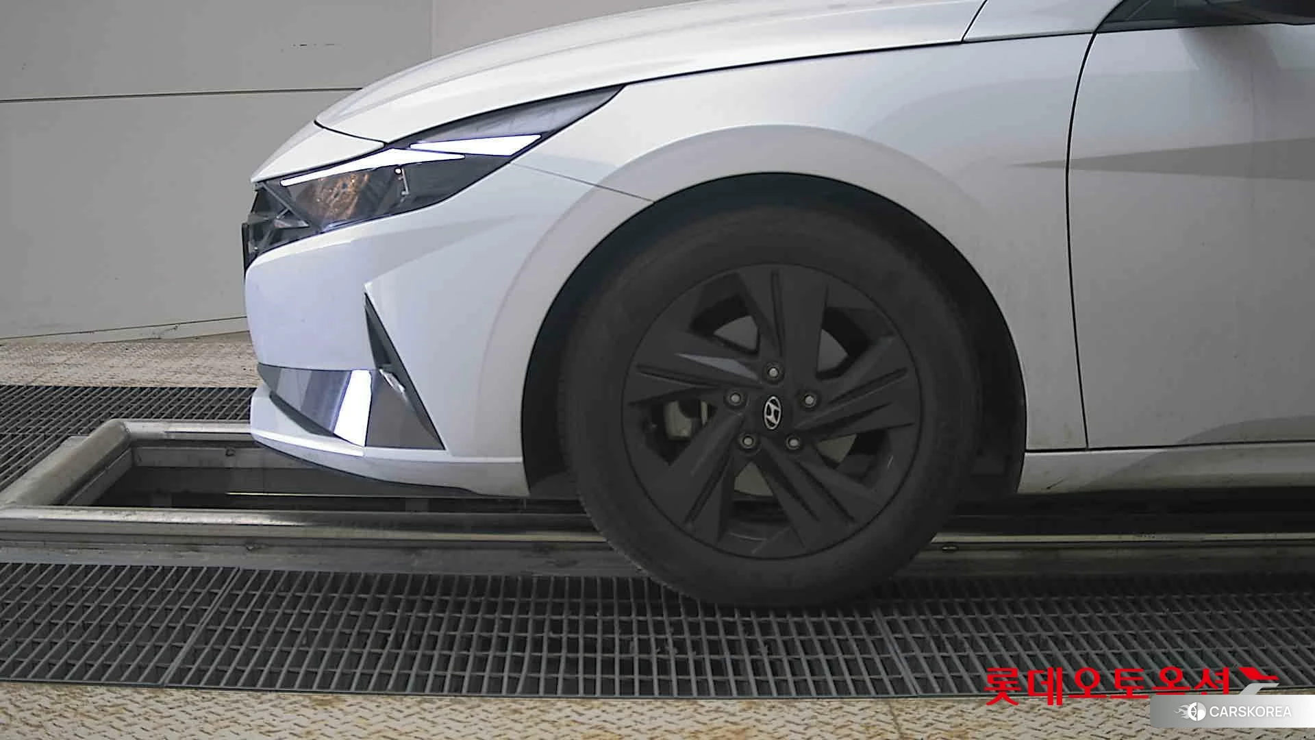 Hyundai Avante id 4289457 из Кореи 13