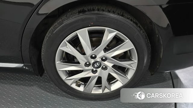 Hyundai The New Grandeur IG Hybrid id 4429866 из Кореи 13