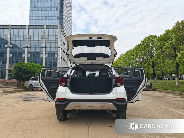 Toyota YARIS L Zhixuan id 4290608 из Китая 13