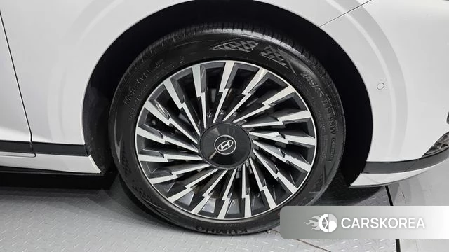 Hyundai Grandeur (GN7) id 4578551 из Кореи 13