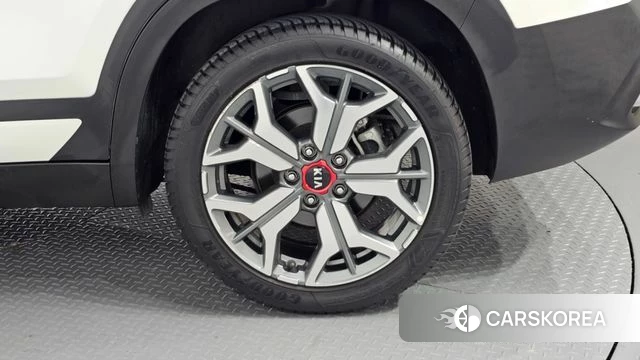 Kia Seltos id 4304318 из Кореи 13