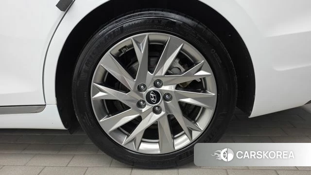 Hyundai The New Grandeur IG Hybrid id 4671119 из Кореи 13