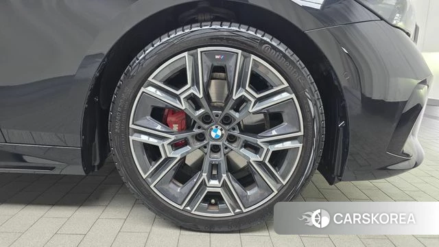 BMW 5 Series (G60) id 4479986 из Кореи 13