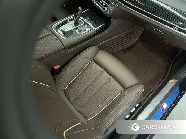 BMW 7 series id 4219649 из Китая 13