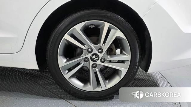 Hyundai Avante AD id 4587328 из Кореи 13